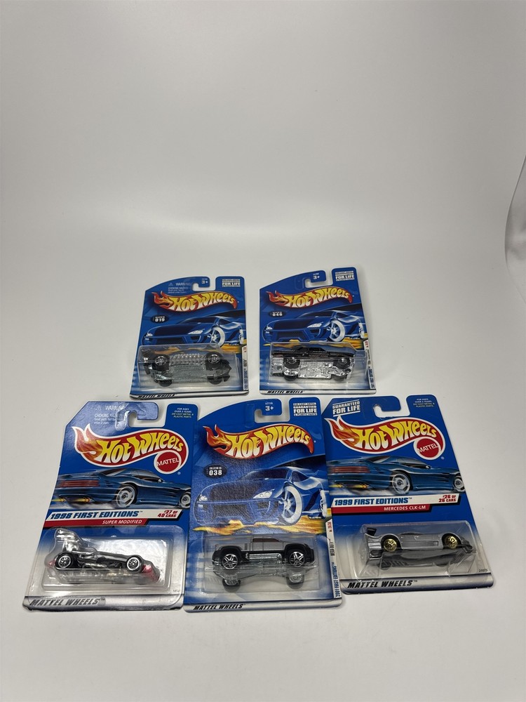 Lot of 5 Hot Wheels Mattel Wheels 1997-2000 Die Cast Metal Collectible Race Cars