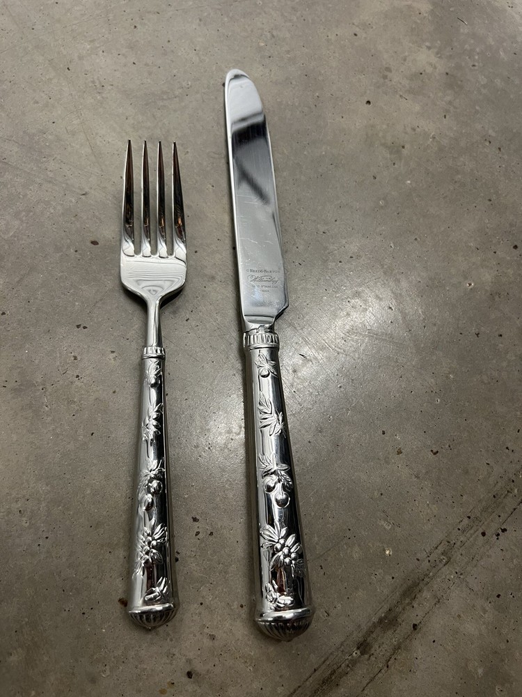 reed and barton williamsburg Palace Orchard 18/10 stainless fancy fork and knife