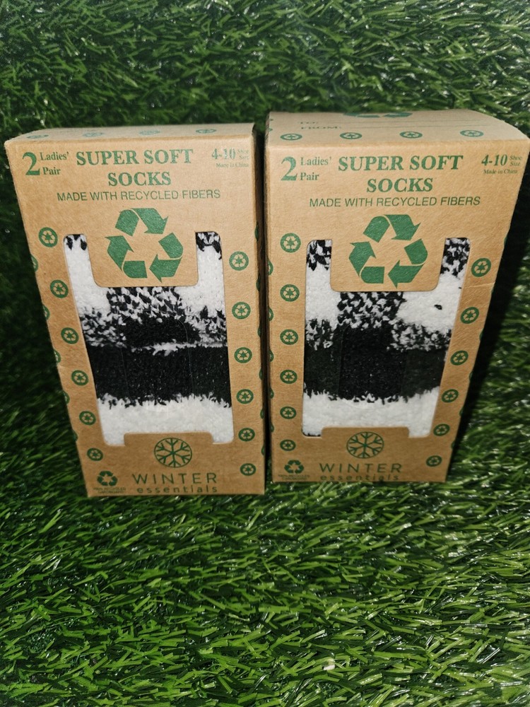 Winter Essentials Blak & White Fuzzy Soft Socks Sz 4-10 Plaid Stripes Lot Of 2