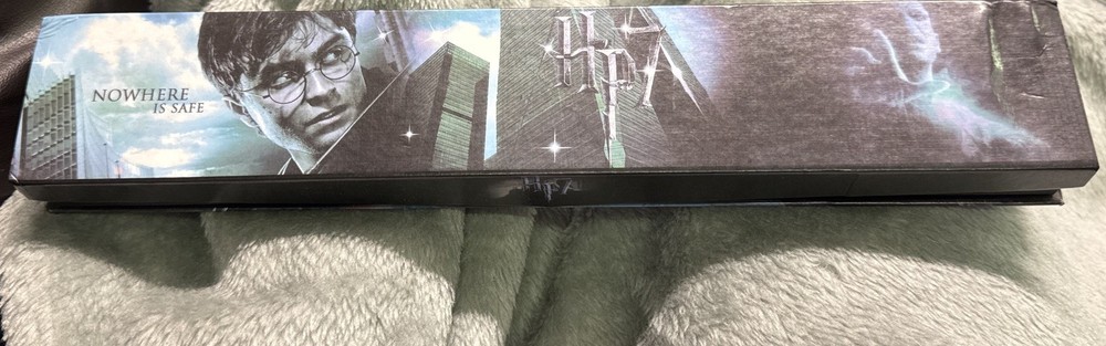 Harry Potter Deathly Hallows HP7 Magic Wand Gift Set in Box
