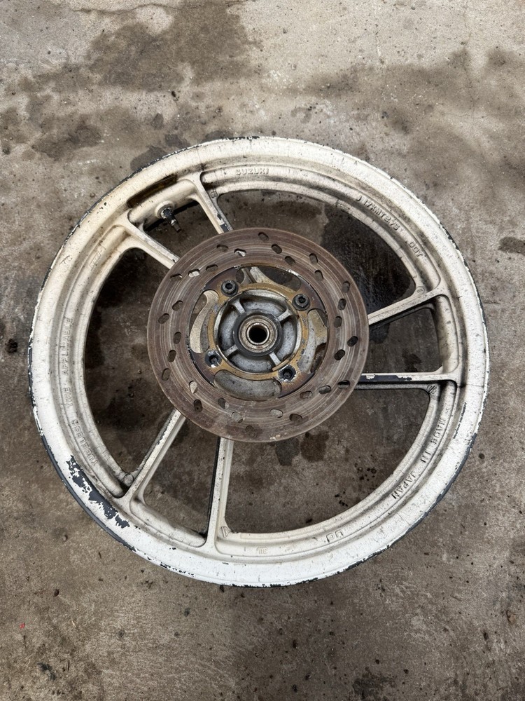 Suzuki RG500 RG 500 Gamma Rear Wheel OEM Back Mag RG400 400 64111-20A01