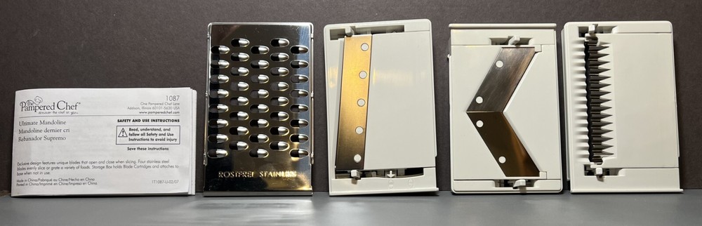 Pampered Chef Ultimate Mandolin Slicer 1087 Replacement Blades with Storage Box