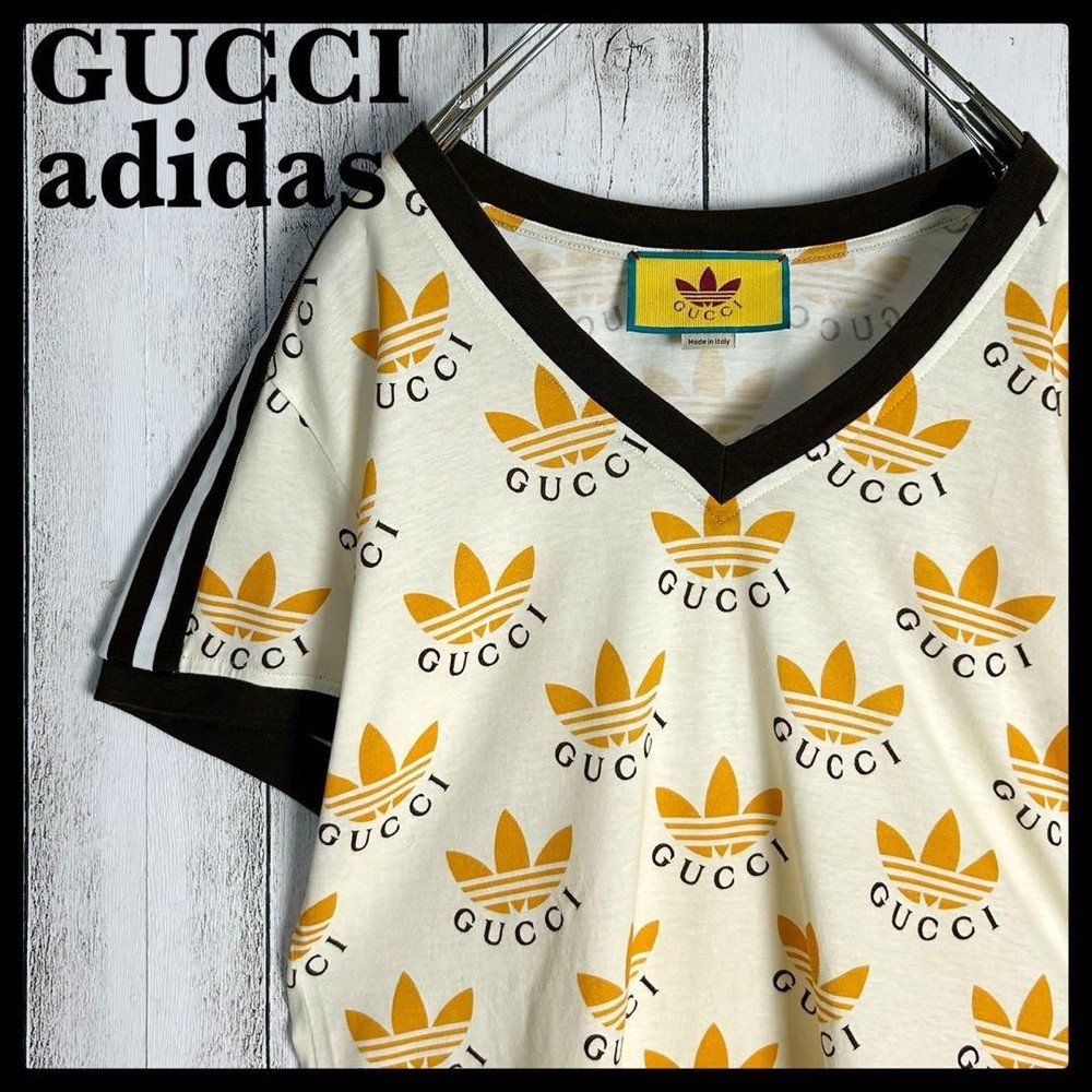 Gucci x Adidas cropped V-neck tee in size S