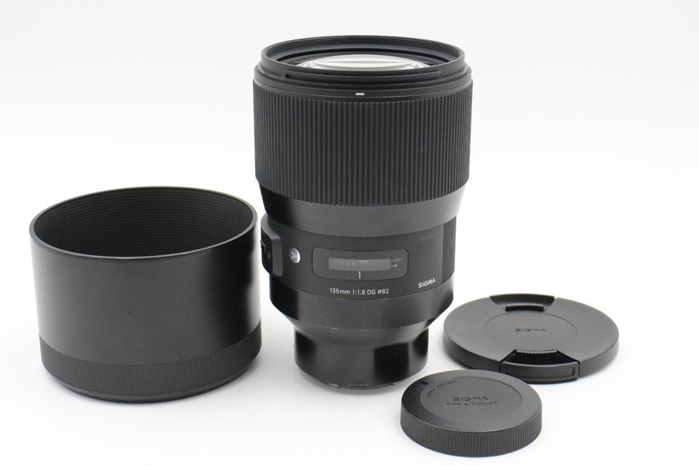 Sigma 135mm F1.8 DG HSM Art Lens for Sony E Mount - Like New