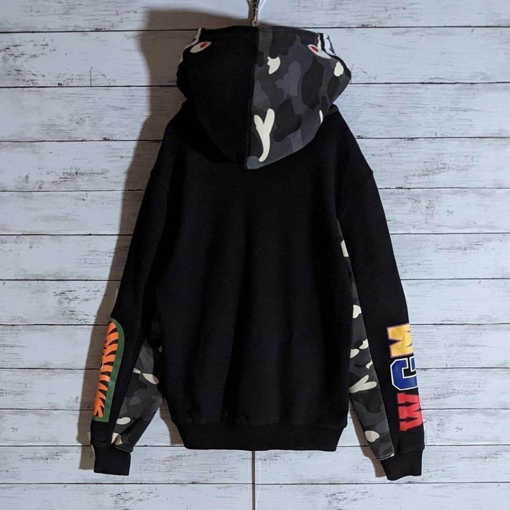 A Bathing Ape Shark Hoodie 653333