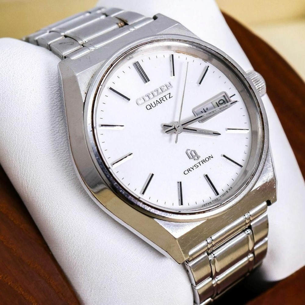 Citizen CQ Christron Day Date 1517 Watch with Operating Features