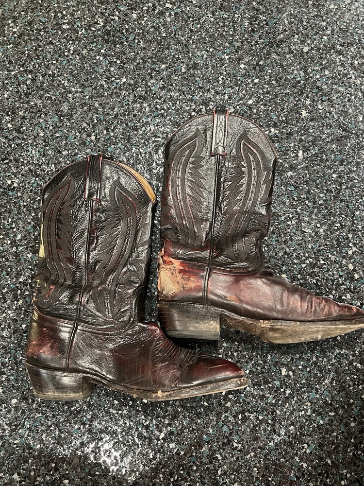 Lucchese 2000 Mens Red Cherry Goat Leather Cowboy Boots Size 10 D T3012R4