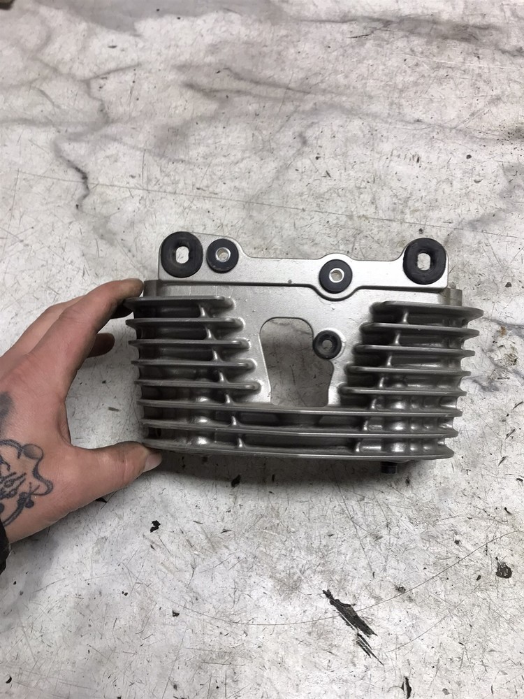 06 Honda VTX1300 VTX 1300 C Front Left Engine Cylinder Head Cover Fin