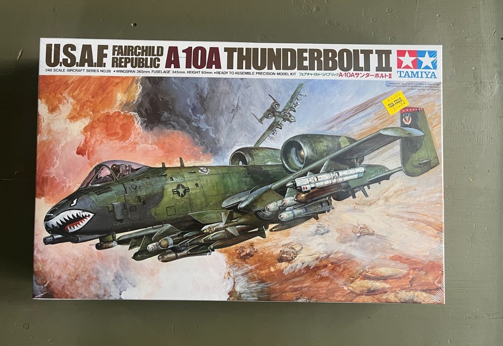 Tamiya USAF Fairchild Republic A-10A Thunderbolt II #61028 1/48 Scale Model Kit