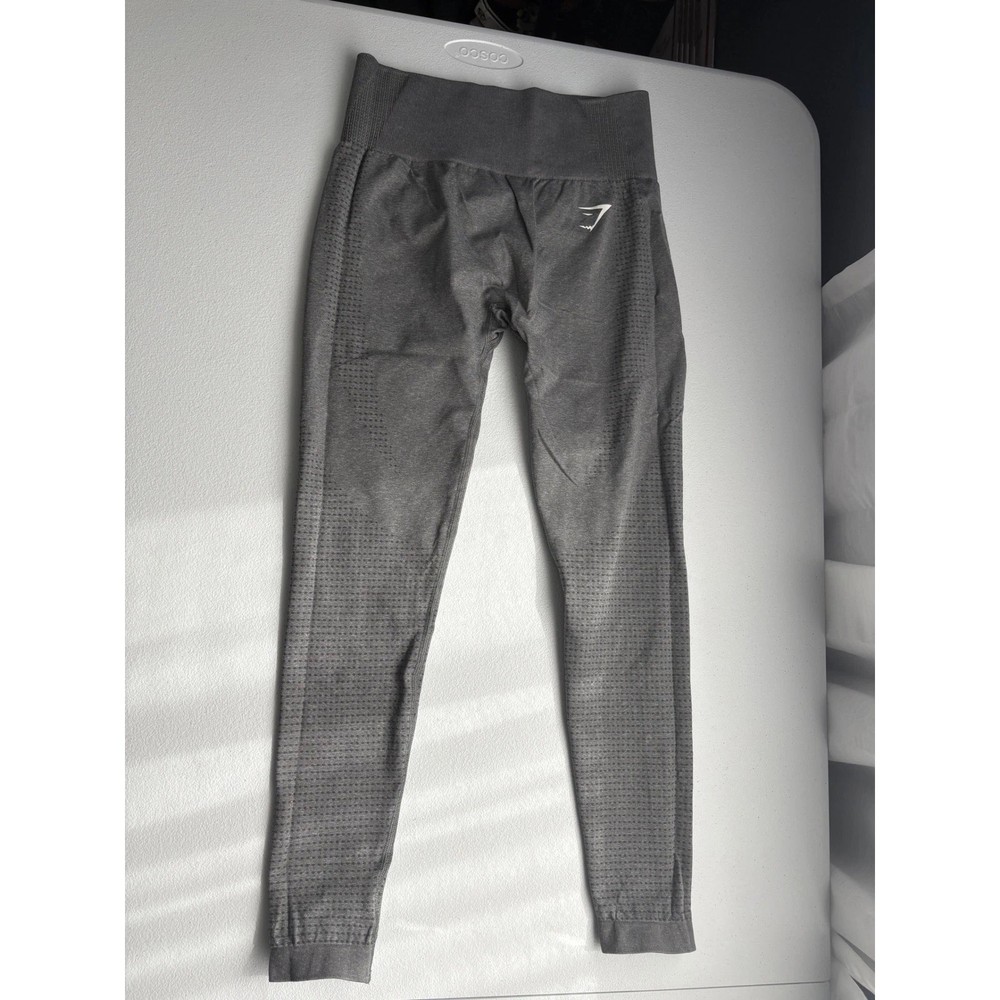 Gymshark Vital Seamless High Waisted Leggings for Workouts in Gray Size M