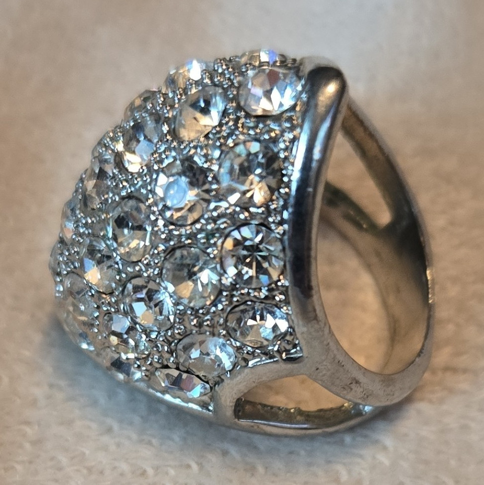 Silver Tone Dome Cocktail Ring Cluster Clear Crystal Fashion Round Asymmetrical