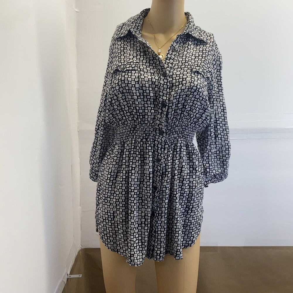 Dani Women’s Size L Elastic Waist Button Top with 1/4 Sleeves and Pockets Pre-Owned