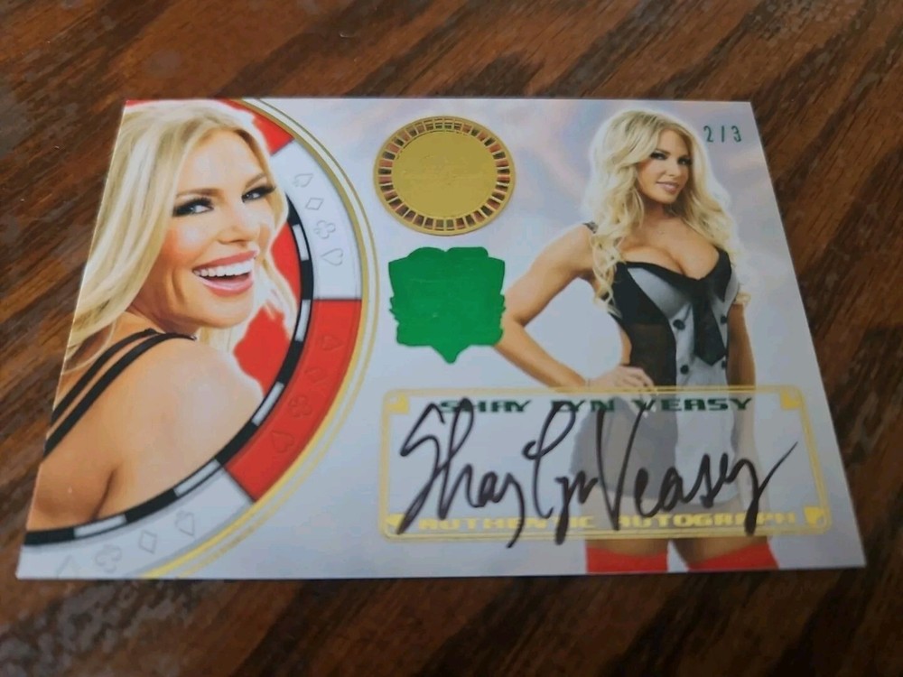Benchwarmer 2012 Shay Lyn Veasy Vegas Baby Autograph Green Foil #2/3 Playboy
