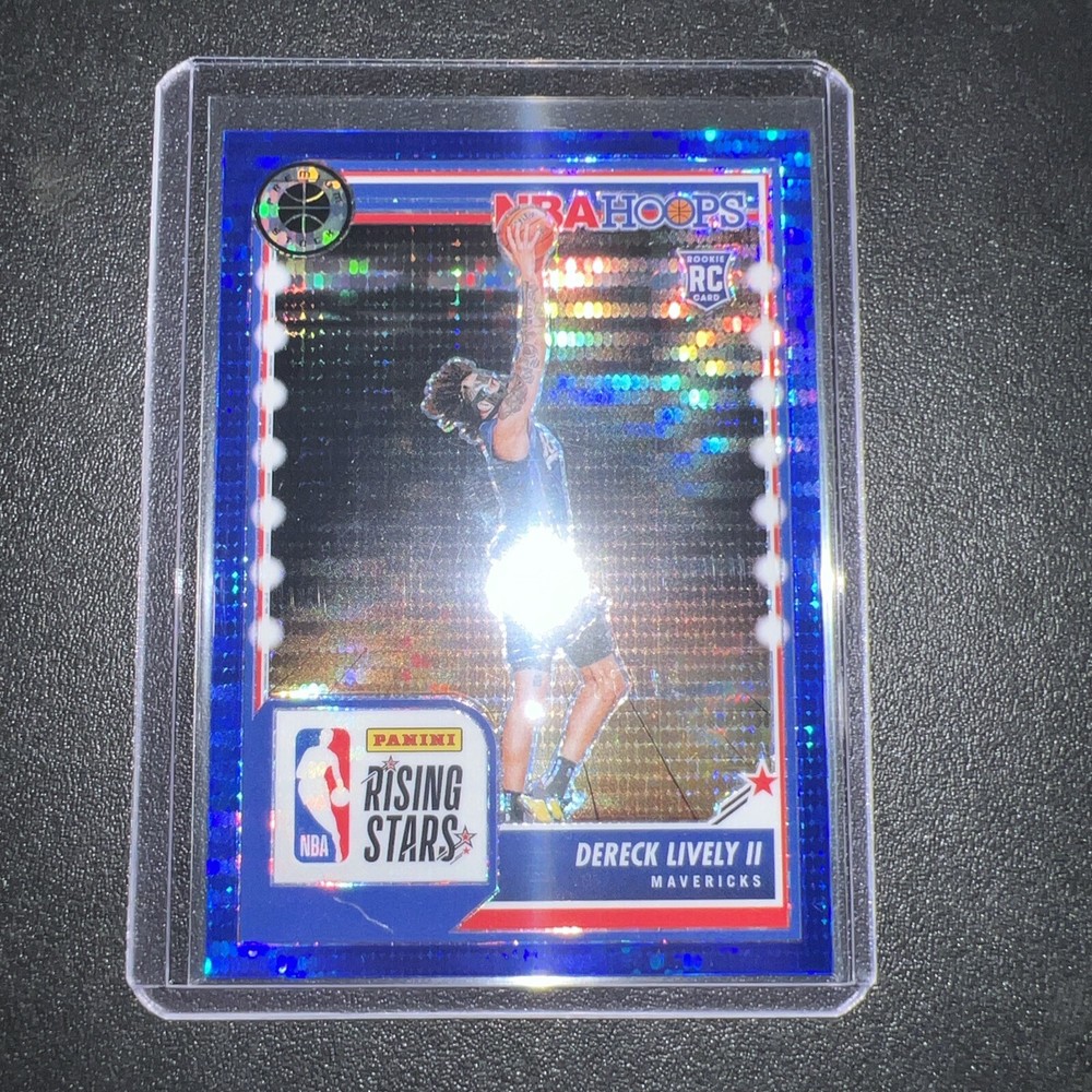 Derek Lively NBA Hoops Premium Stock #291, /75 (RC) Blue Pulsar Prism