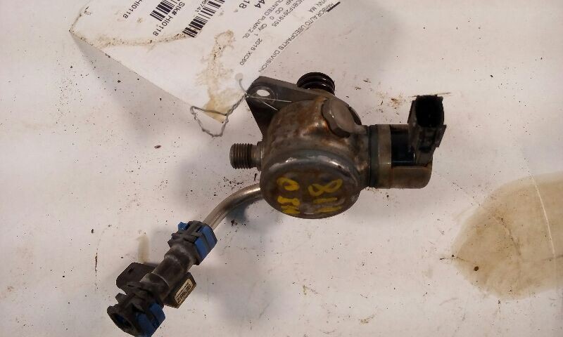 Volvo XC60 2015-2018 2.0L Engine-Mounted Fuel Pump