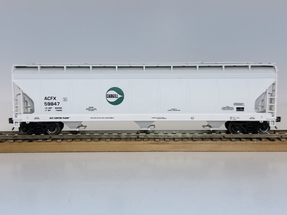 HO, ACCURAIL, CARGILL, White 3-Bay ACF Hopper # ACFX-59847