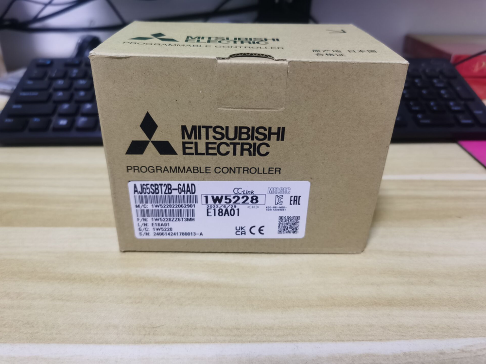 1PC Pro Mitsubishi AJ65SBT2B-64AD Module AJ65SBT2B64AD Sealed