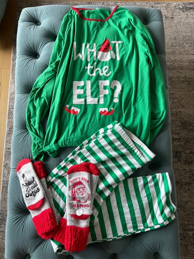 New Christmas Grip Fuzzy socks and Pajama Set XL