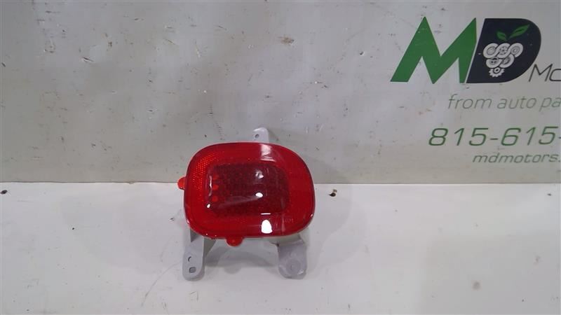 2019 - 2023 JEEP RENEGADE REAR RIGHT SIDE BUMPER REFLECTOR OEM 68489457AA