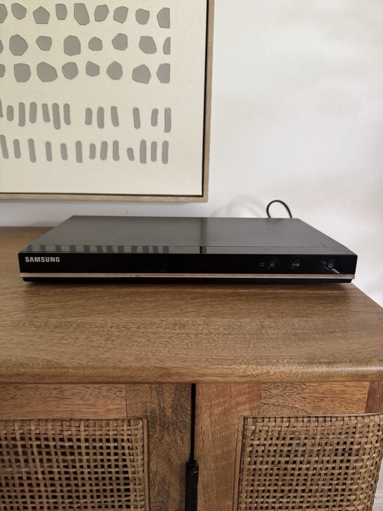 Samsung DVD-C500 1080p Upscaling DVD Player with HDMI Output - Tested & Working