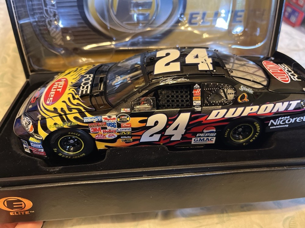 Jeff Gordon #24 Dupont/Foose '06 Monte Carlo 1:24 Diecast Nascar RCCA ELITE