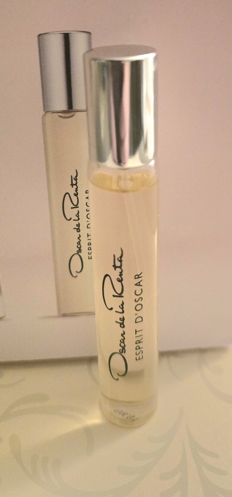 Oscar de la Renta Travel Esprit d' Oscar EDP Spray 0.5 Fl Oz New