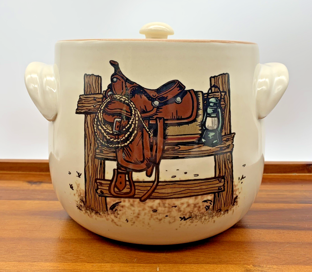 Vtg 2005 Home & Garden Cowboy Stoneware Pottery Covered Casserole Beanpot W/Lid