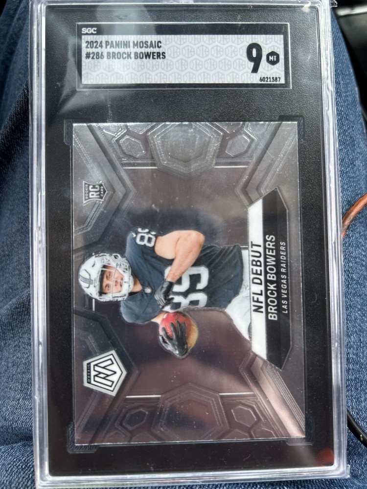 2024 Panini Mosaic NFL RC Brock Bowers #286 Debut Rookie Card