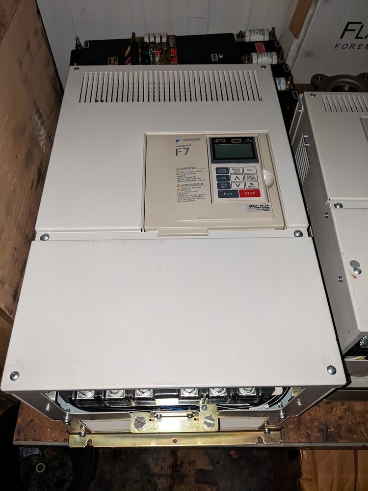 YASKAWA Varispeed F7 CIMR-F7U4045