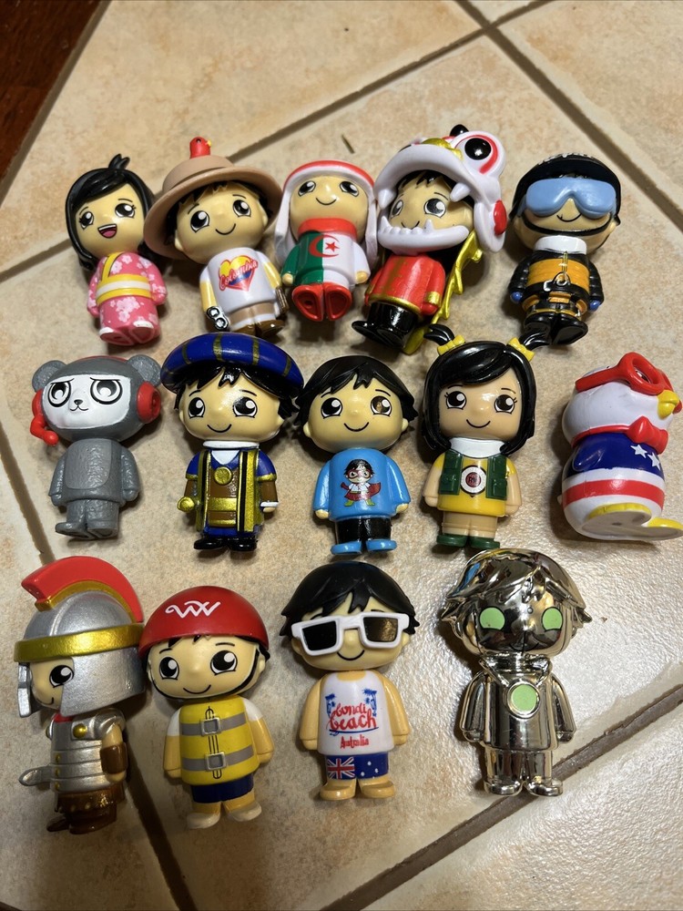 14 Ryan’s World Mystery Figure Toy Lot Some Rare/HTF