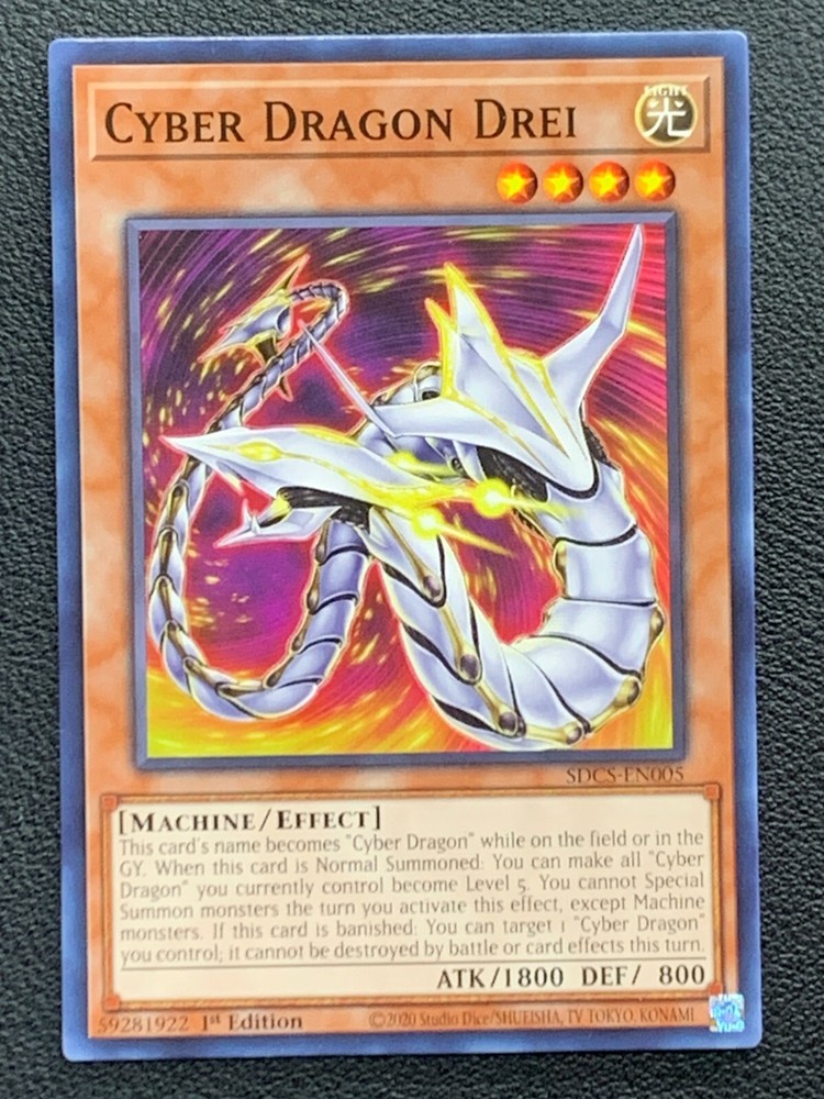 Cyber Dragon Drei SDCS-EN005 1st Edition Yu-Gi-Oh! Trading Card-image