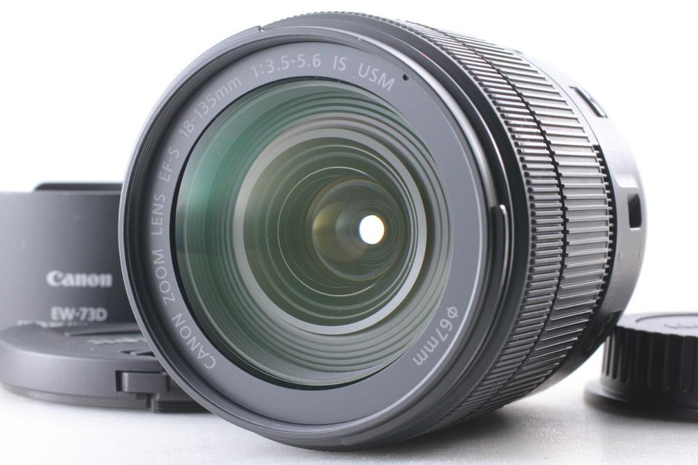 [NEAR MINT] Canon EF-S 18-135mm f/3.5-5.6 IS USM Lens from Japan 5A03