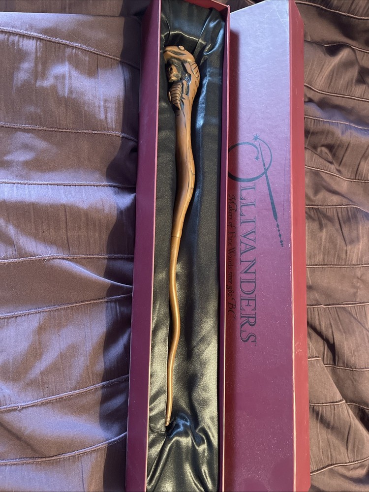 Harry Potter Ollivanders Cobra Skull Magic Wand 382 BC Fine Wands  