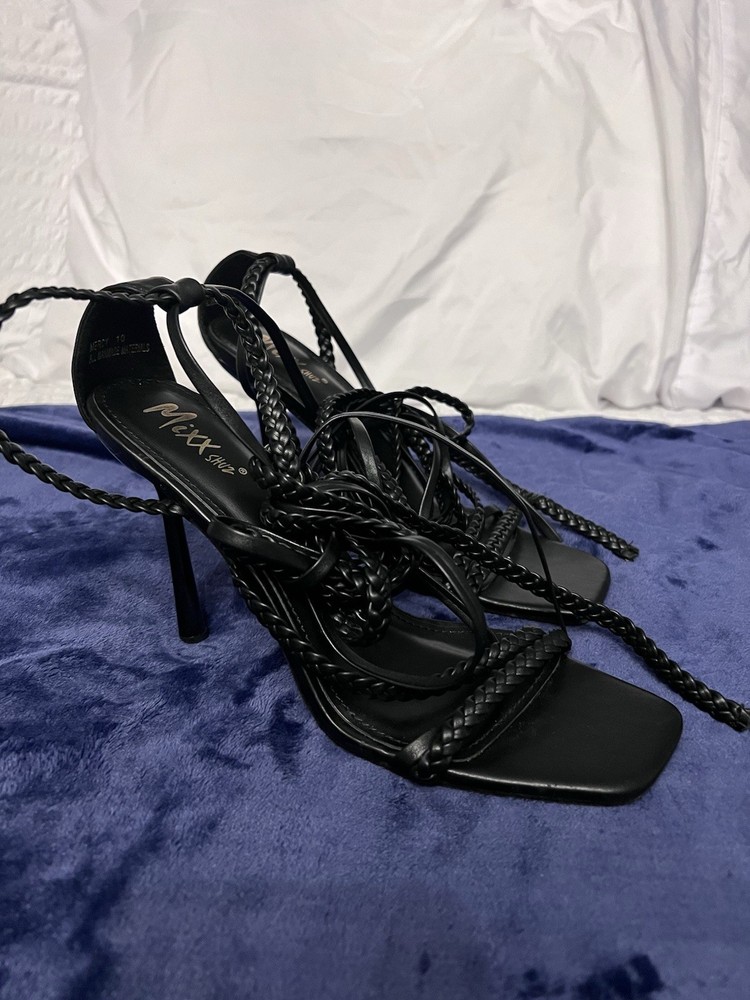 Mixx Shuz Womens Black High Heel Lace Up Shoes Size 10