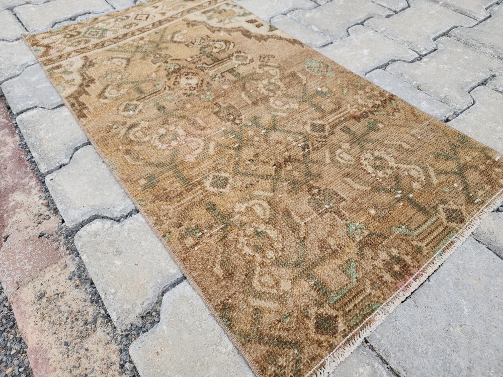 Vintage Turkish Rug – 1,5 x 2,7 feet Rugs For Bathroom - Handmade Wool Rugs