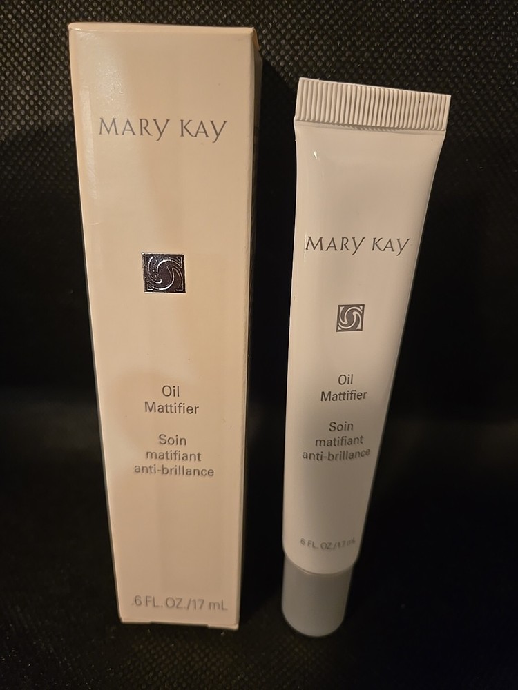 Mary Kay Oil Mattifier .6 oz Absorbs OIl & Controls Shine Discontinued