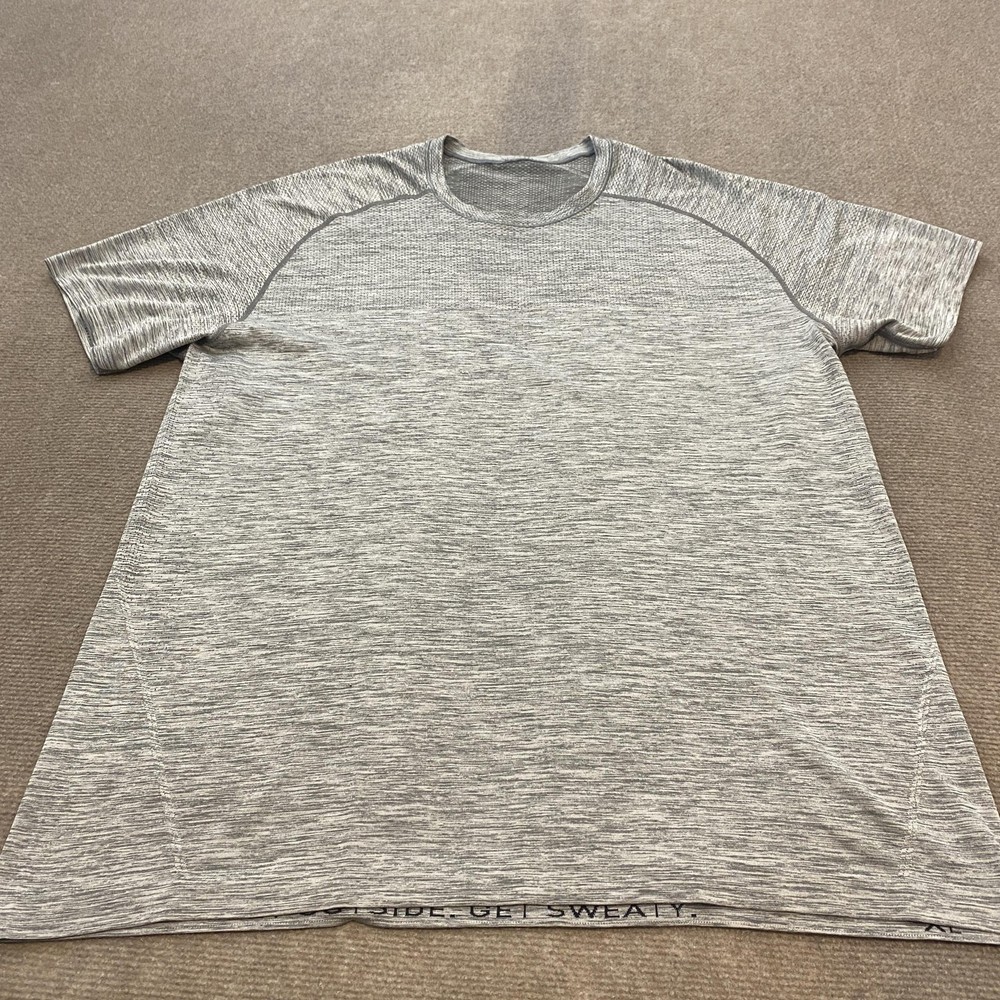 Lululemon Shirt Mens XL Gray Short Sleeve Seamless Athletic Get Outside Sweaty