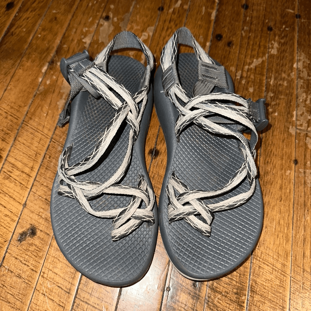 Chacos gray double strap hiking sandals size 7 for women