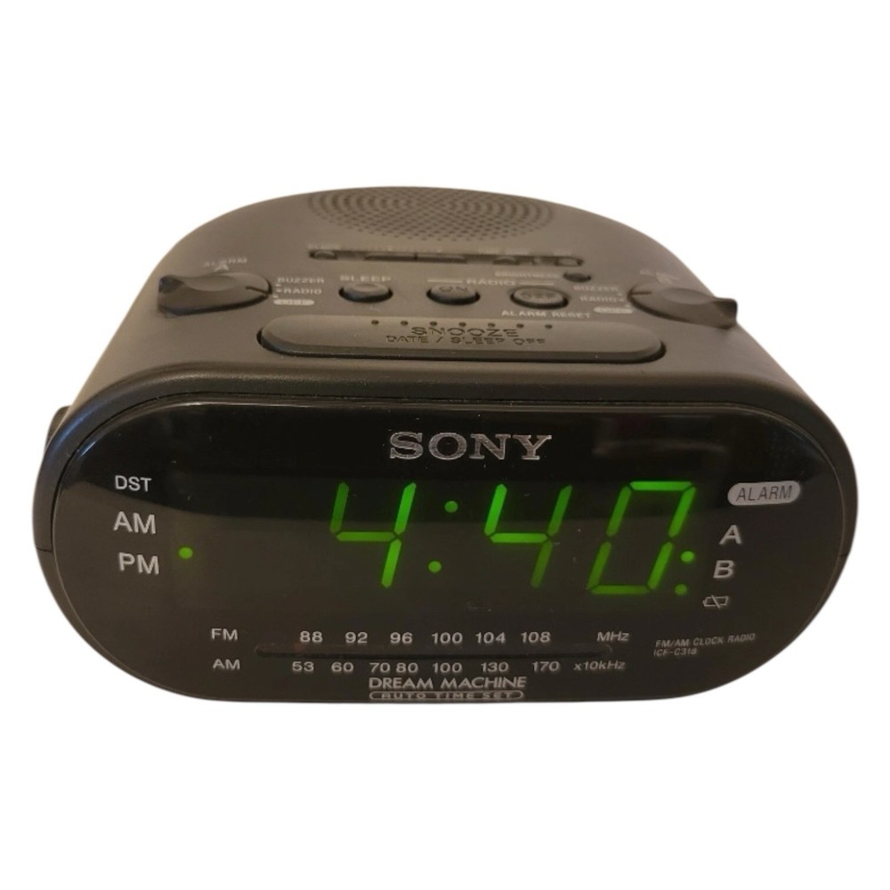 Sony Dream Machine Alarm Clock Radio AM FM Black with Green LED Display ICF-C318