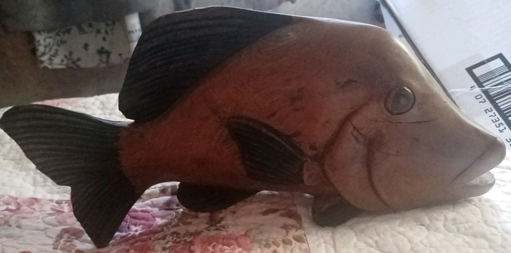 Vintage Hand-Carved Wooden Fish Sculpture Free-Standing Lake House Fishing Decor 37 Inches