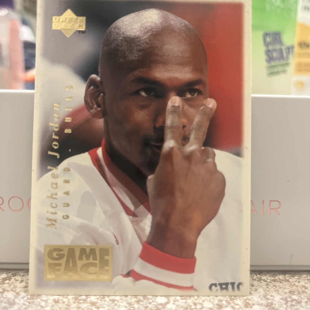1996 Topps Collector's Choice Game Face Michael Jordan Chicago Bulls Card