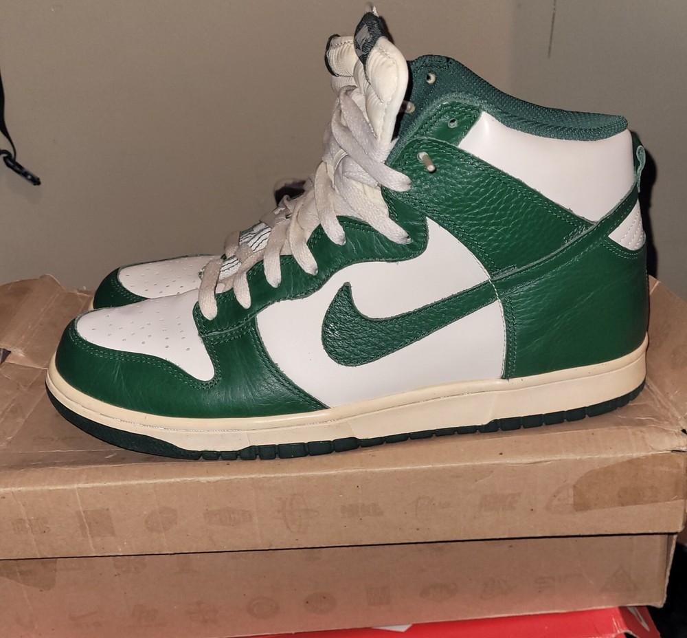 Size 10.5 - Nike Dunk High Gorge Green