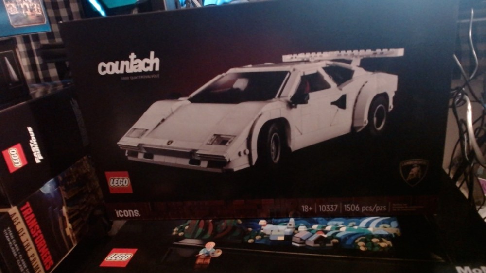 LEGO Icons Lamborghini Countach 5000 Quattrovalvole Set 10337 Brand New Sealed