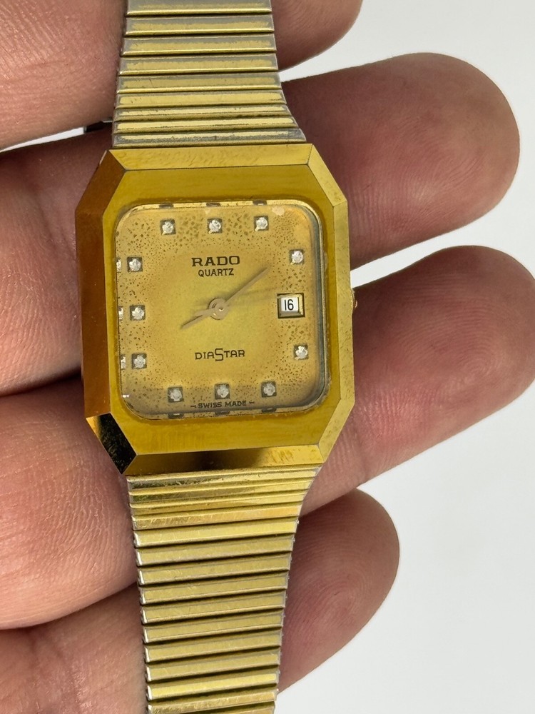 Rado Diastar Quartz Vintage Womens Watch 25x30mm Diamond Dial 11101393