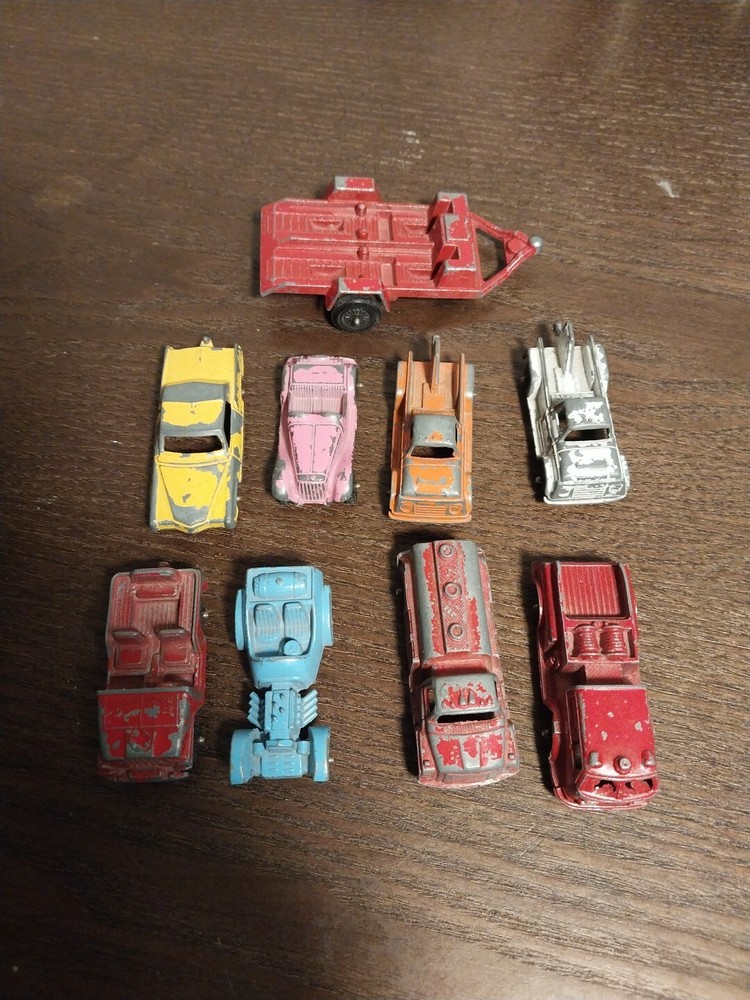 Lot Of 9 VTG TOOTSIETOY& MIDGETTOY Mini Diecast Metal Vehicles Cars Trucks