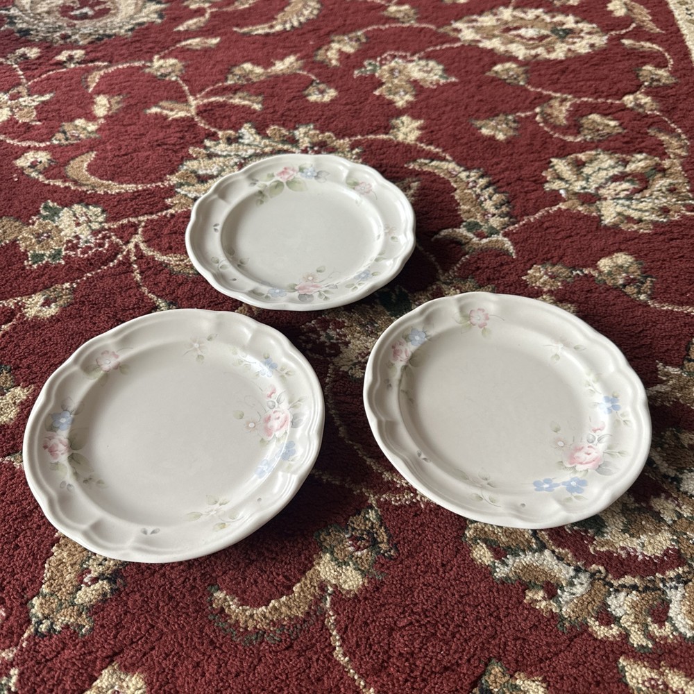 Set of 3 Pfaltzgraff Tea Rose Dessert / Salad Plates 7.25