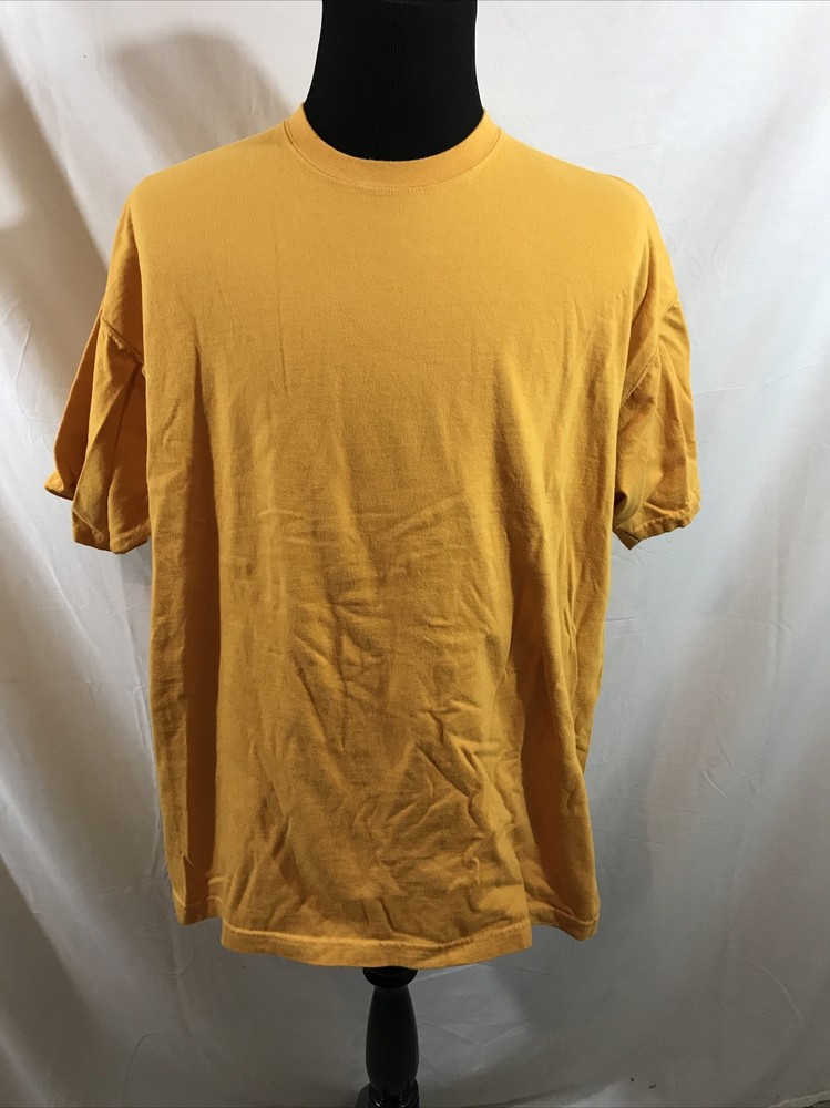 Members Mark gold short sleeve T - mens XL - armpit to armpit = 25