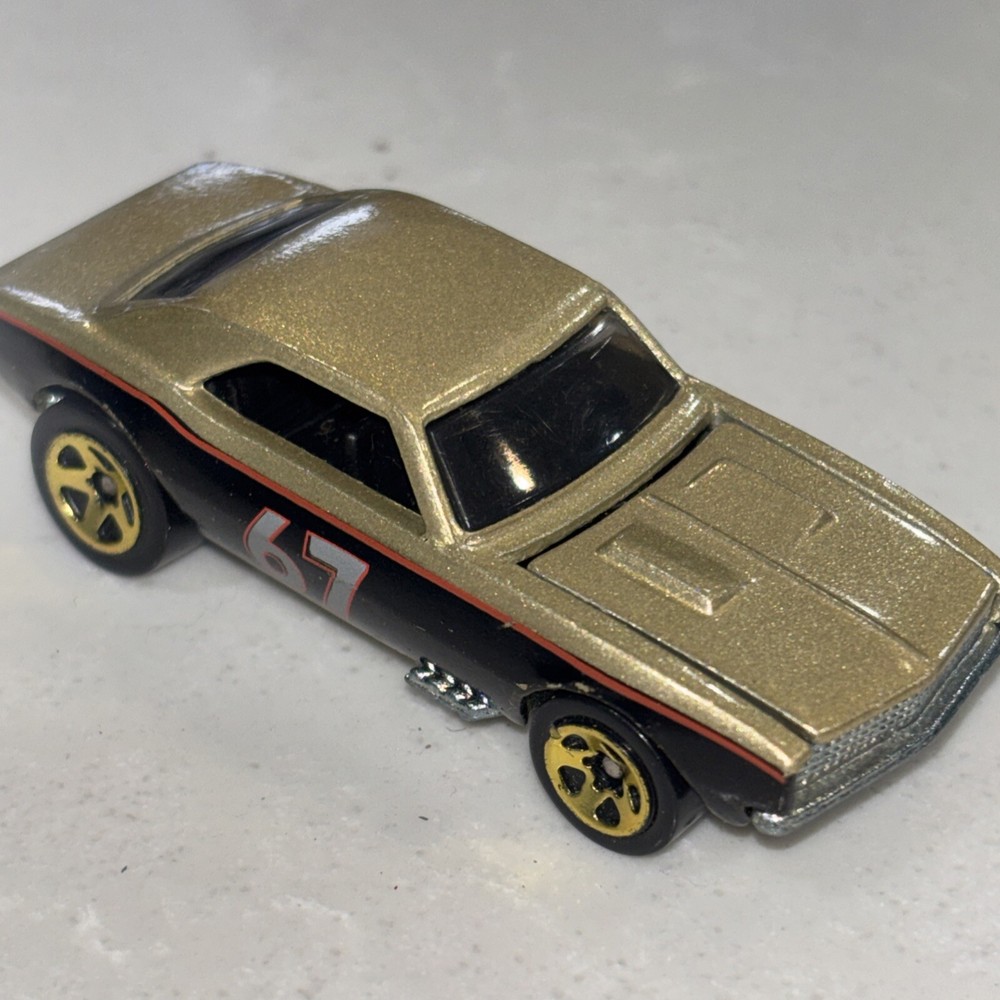 Hot Wheels 1967 Chevy Camaro GM Exclusive Gold and Black with Opening Hood