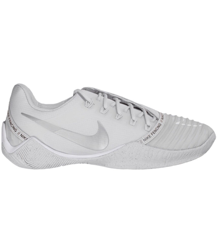 Nike Ballestra 2 Fencing Shoes for Men Size 13 in Photon Dust Gray Silver