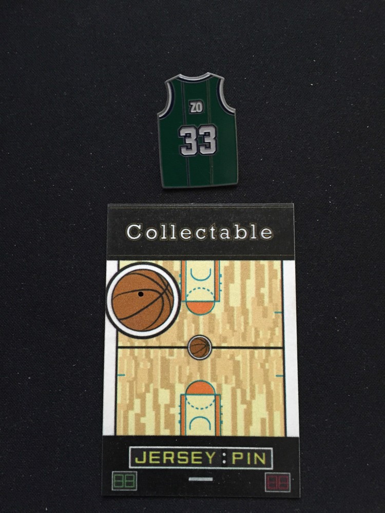 Charlotte Hornets Alonzo Mourning jersey lapel pin-Classic Retro Collectible